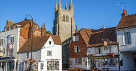 Tenterden high street, showing St Mildred's Church and The Woolpack.